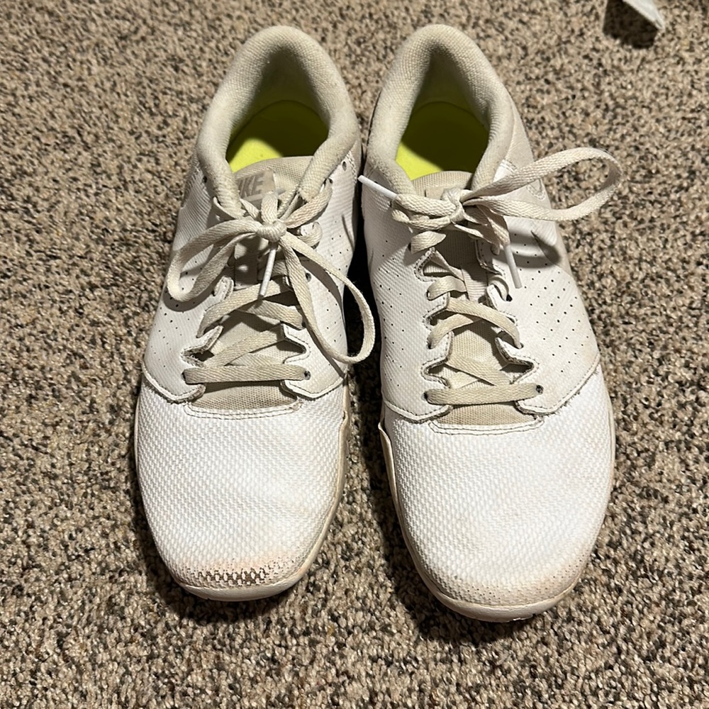 Nike cheer shoes